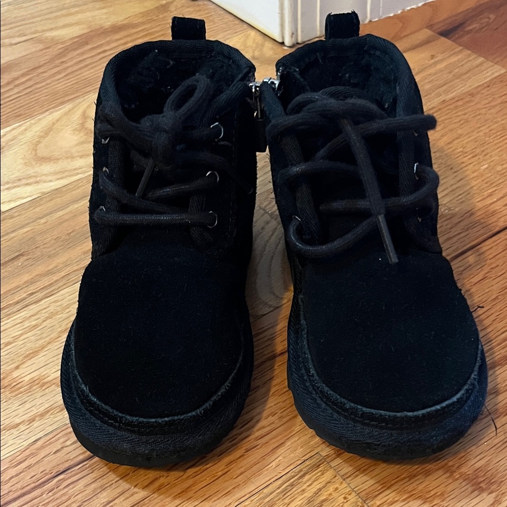 Black Uggs, Toddler size 10..very good condition.